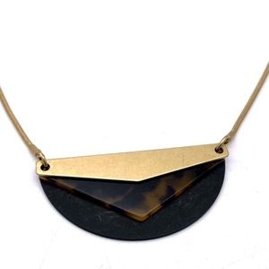 Madewell tortoise shell with gold necklace. Like new no tarnishing! Never worn